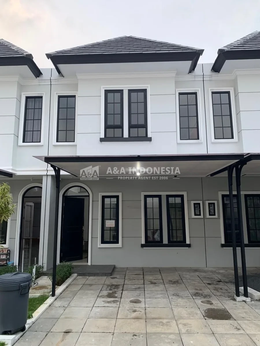 Disewakan Rumah 2 Lantai Full Furnish di Mansion Nine Surabaya Barat