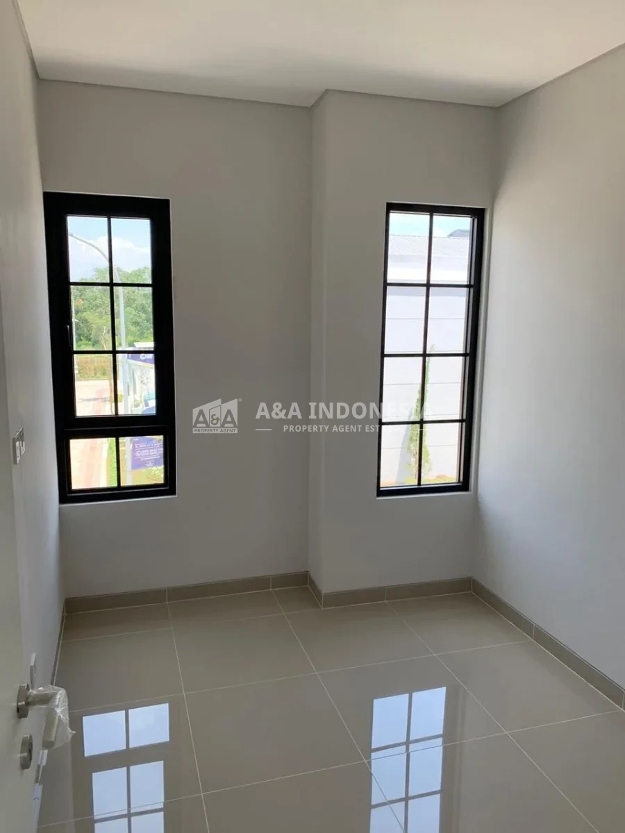Disewakan Rumah 2 Lantai Full Furnish di Mansion Nine Surabaya Barat - Thumbnail 7
