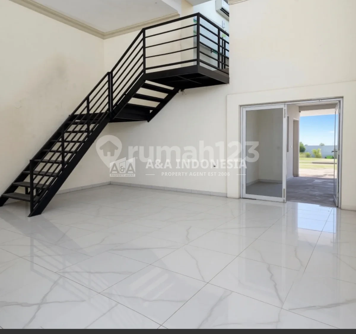 Disewakan Ruko Strategis 2 Lantai  Ex Showroom Manyar Kertoarjo Surabaya Timur, - Thumbnail 6