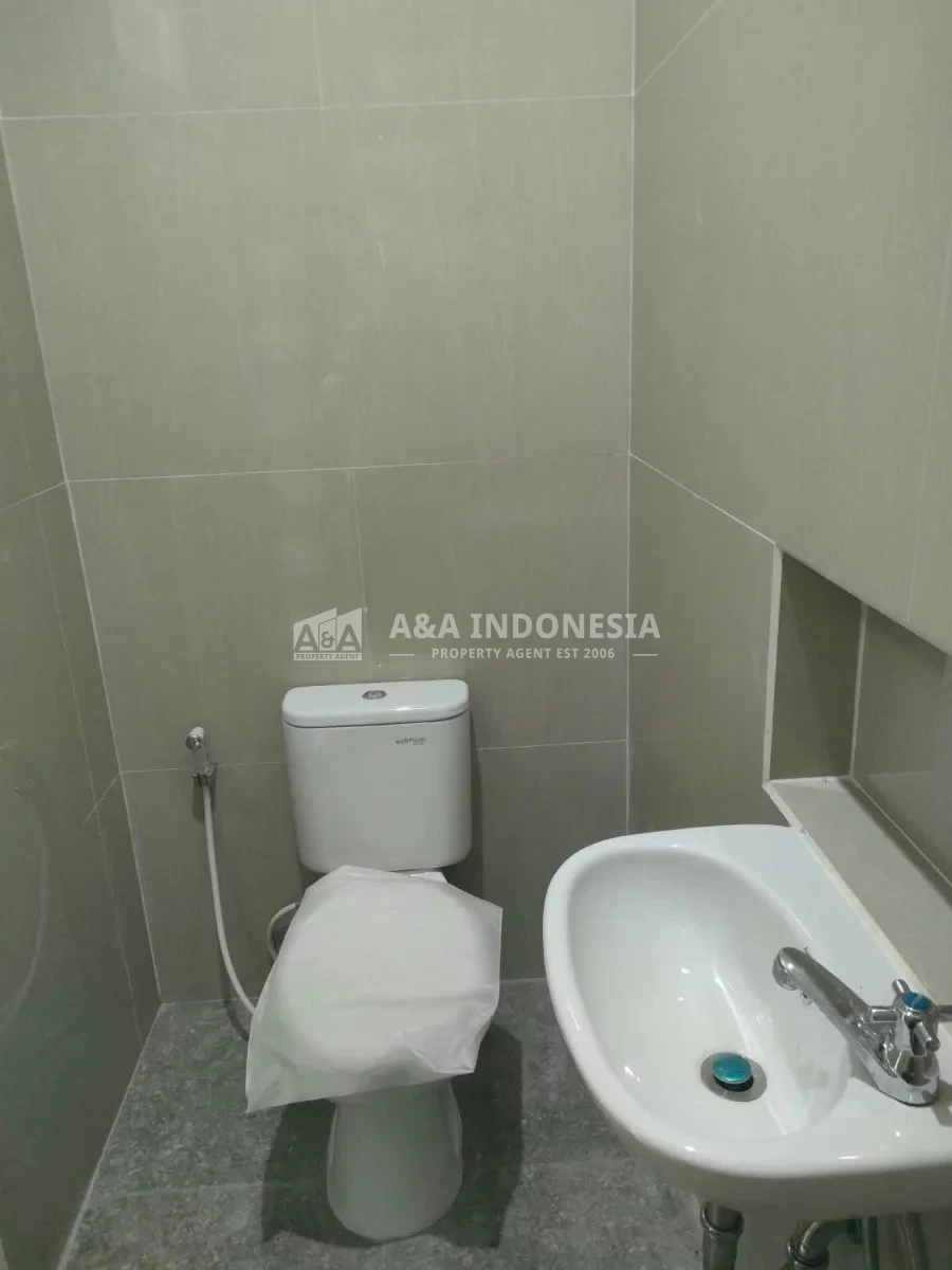 Dijual Rumah Baru 2 Lantai di Lebak Indah Regency Surabaya Timur - Thumbnail 4