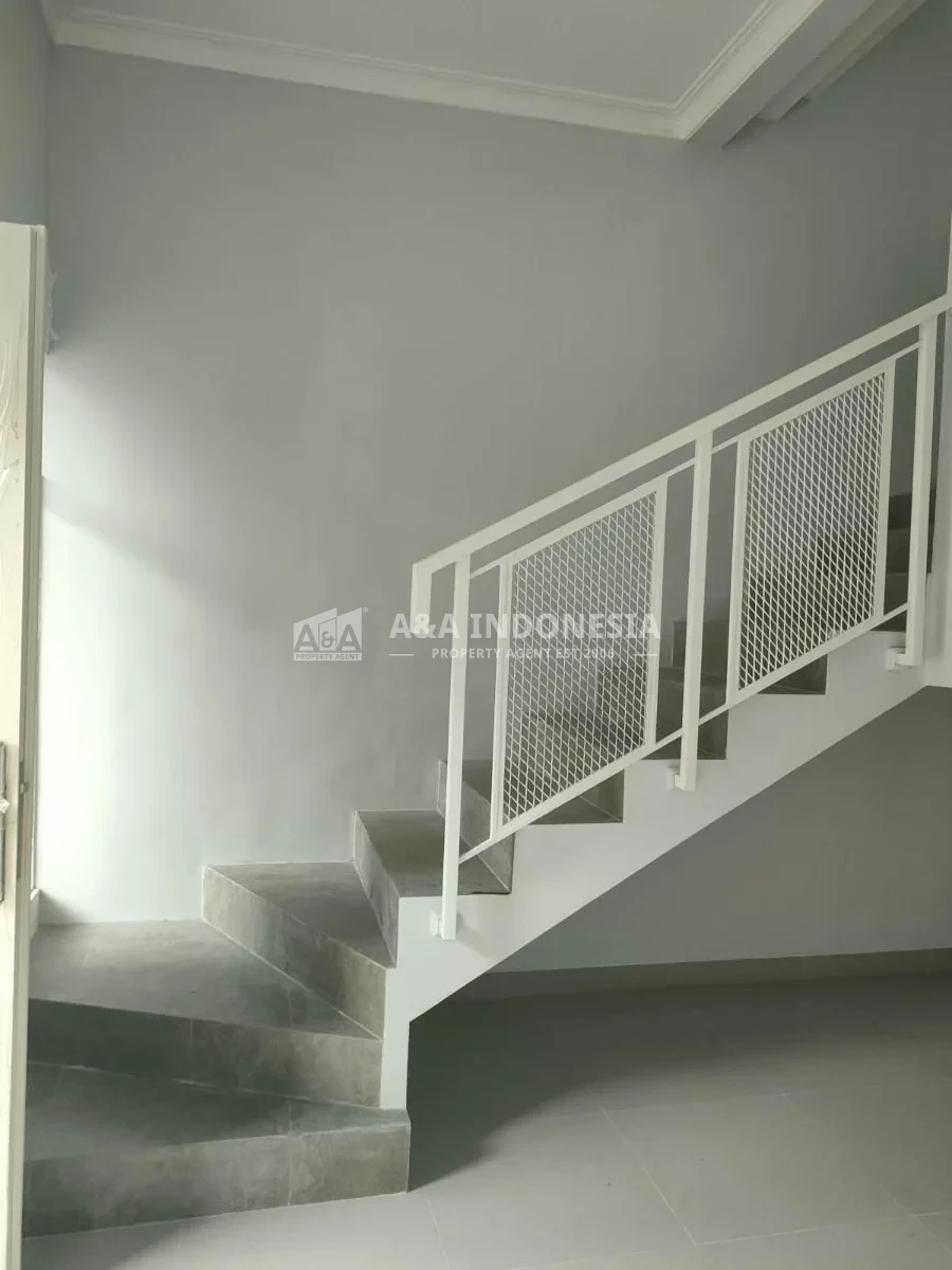 Dijual Rumah Baru 2 Lantai di Lebak Indah Regency Surabaya Timur - Thumbnail 8