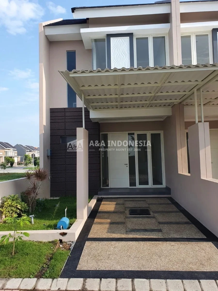 Dijual Rumah 2 Lantai Grand Shanaya Puri Shafira Menganti