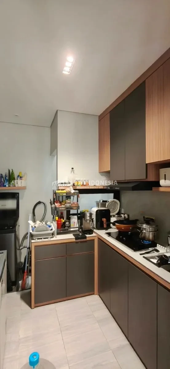 Disewakan Rumah Full Furnished Grand Pakuwon Cluster Gladstone Surabaya Barat - Thumbnail 6