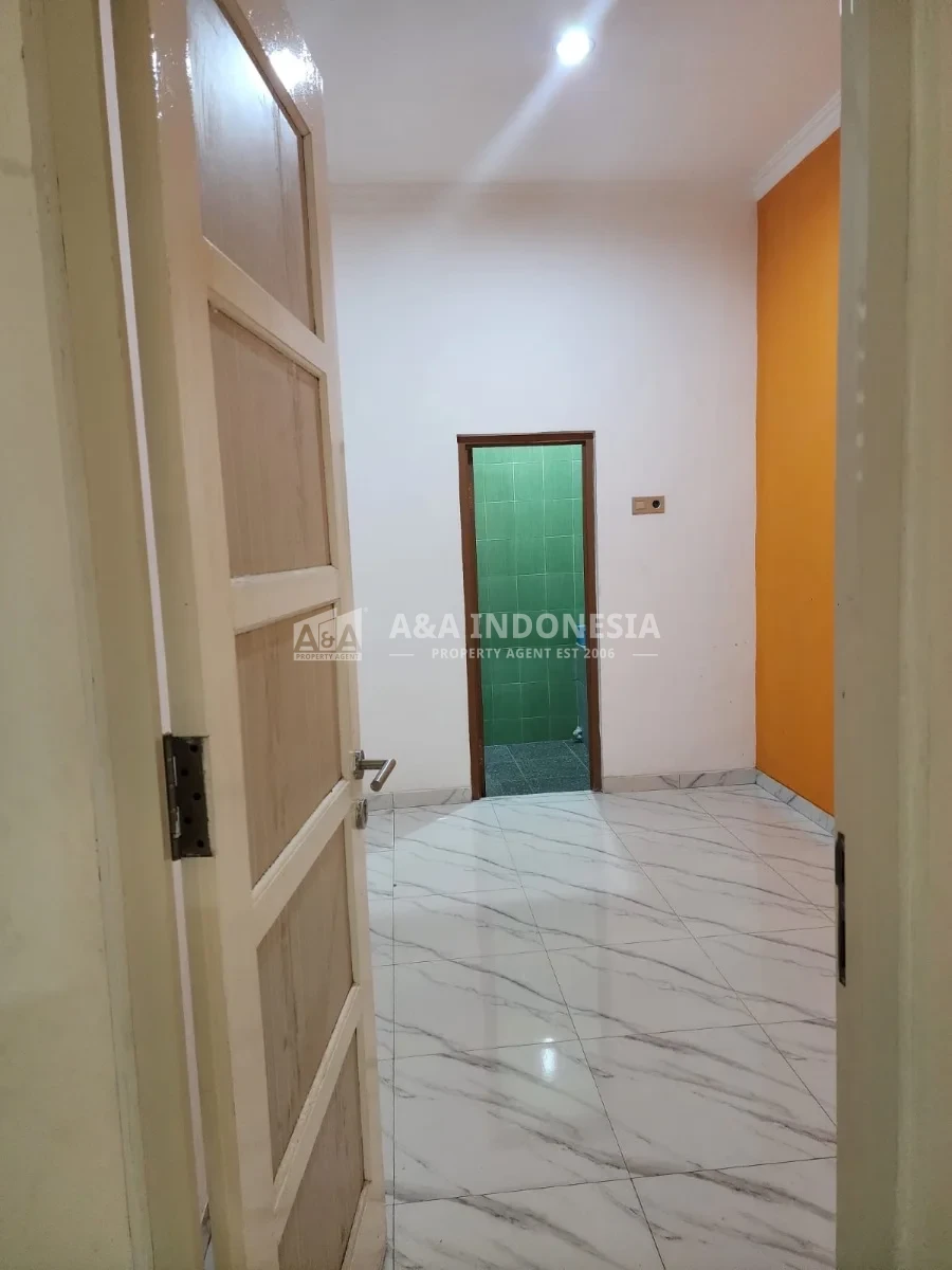 Dijual Rumah Cantik dan Terawat di Lebak Permai Utara Surabaya Timur - Thumbnail 5