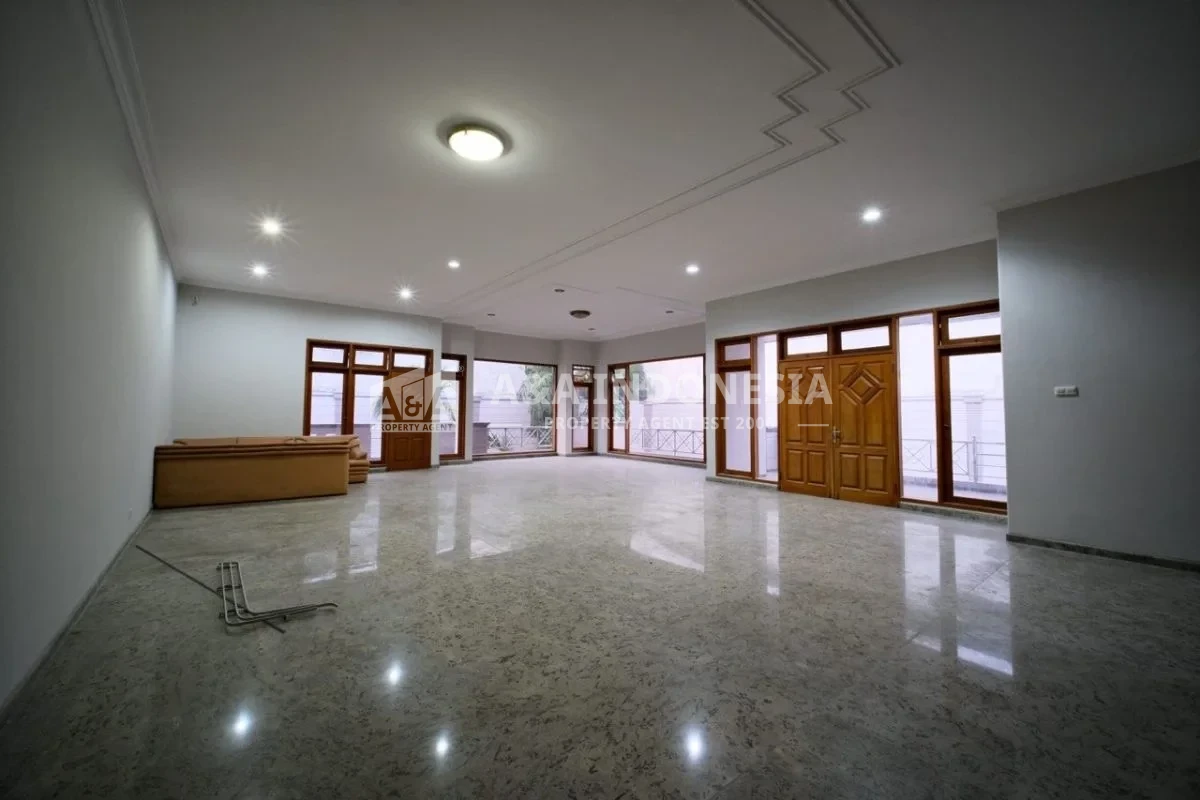 Dijual Rumah Bagus Dan Luas Di Taman Hunian Satelit Surabaya Barat - Thumbnail 4