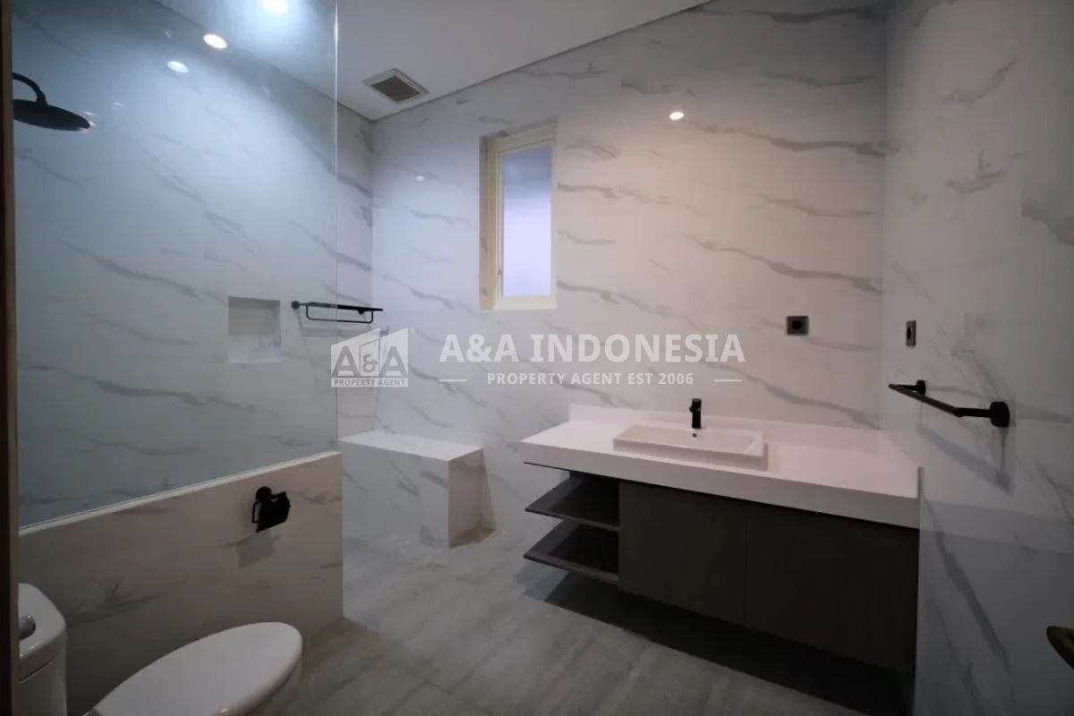Dijual Rumah Bagus Dan Luas Di Taman Hunian Satelit Surabaya Barat - Thumbnail 5