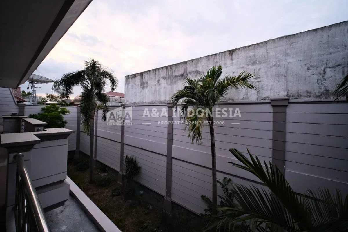 Dijual Rumah Bagus Dan Luas Di Taman Hunian Satelit Surabaya Barat - Thumbnail 6
