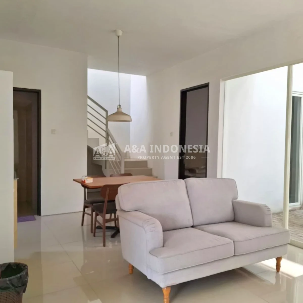 Dijual Rumah Bagus 2 Lantai Lokasi Di Kawasan Lakarsantri Surabaya Barat - Thumbnail 2