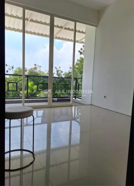 Dijual Rumah Bagus 2 Lantai Lokasi Di Kawasan Lakarsantri Surabaya Barat - Thumbnail 6
