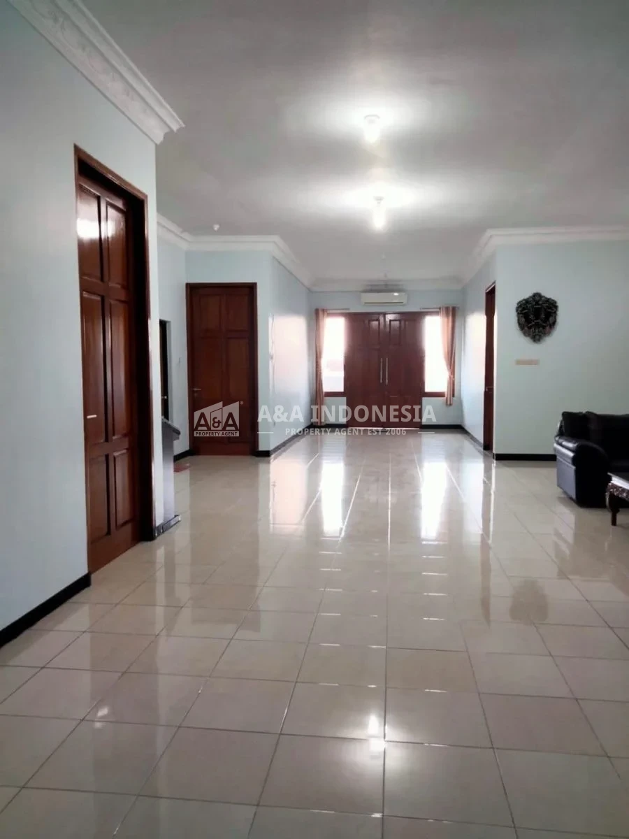 Dijual Rumah 2 Lantai di Jl. Pacuan Kuda , Surabaya Barat - Thumbnail 3