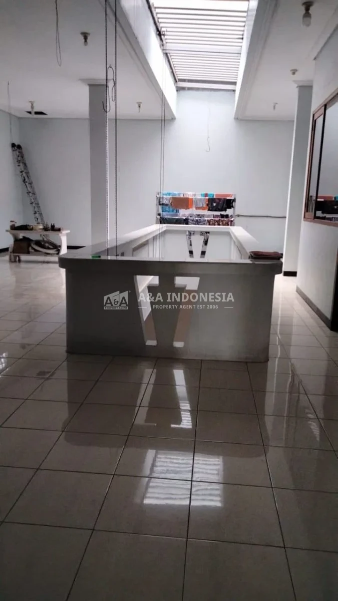 Dijual Rumah 2 Lantai di Jl. Pacuan Kuda , Surabaya Barat - Thumbnail 4