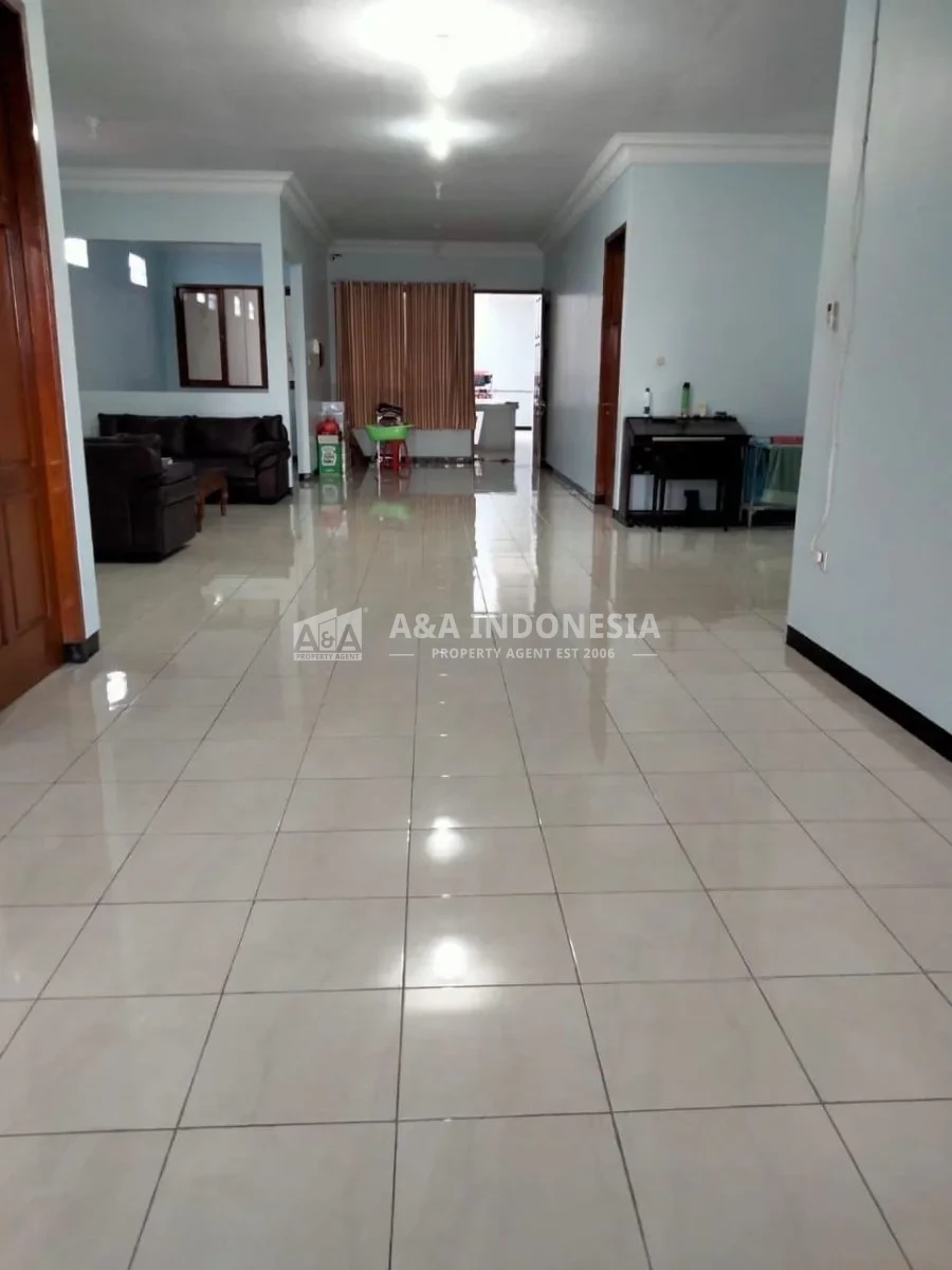 Dijual Rumah 2 Lantai di Jl. Pacuan Kuda , Surabaya Barat - Thumbnail 5