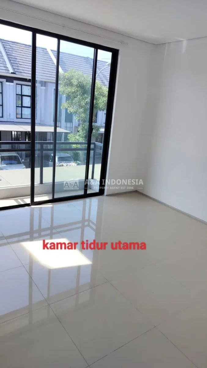 Dijual Rumah Minimalis Dan Bagus Di Kawasan Grand Pakuwon - Thumbnail 3