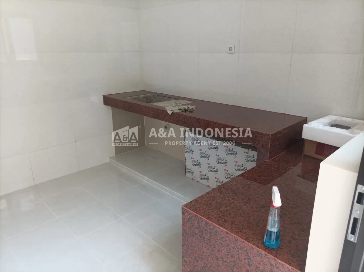 Dijual Rumah Baru 1 Lantai di Manyar Tirtomoyo Surabaya Timur Dekat Galaxy Mall dan Sekolah - Thumbnail 7