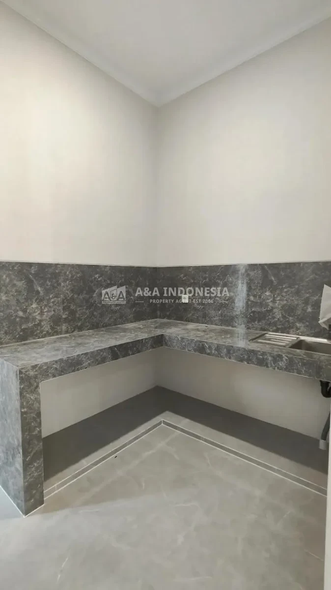 Dijual Rumah 2 Lantai American Classic Sutorejo Prima Surabaya Timur - Thumbnail 5