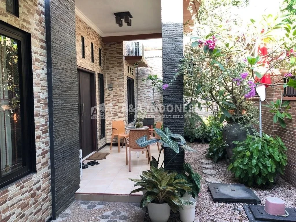 Dijual Rumah Lokasi Strategis Siap Huni Medokan Asri Tengah Surabaya Timur - Thumbnail 4