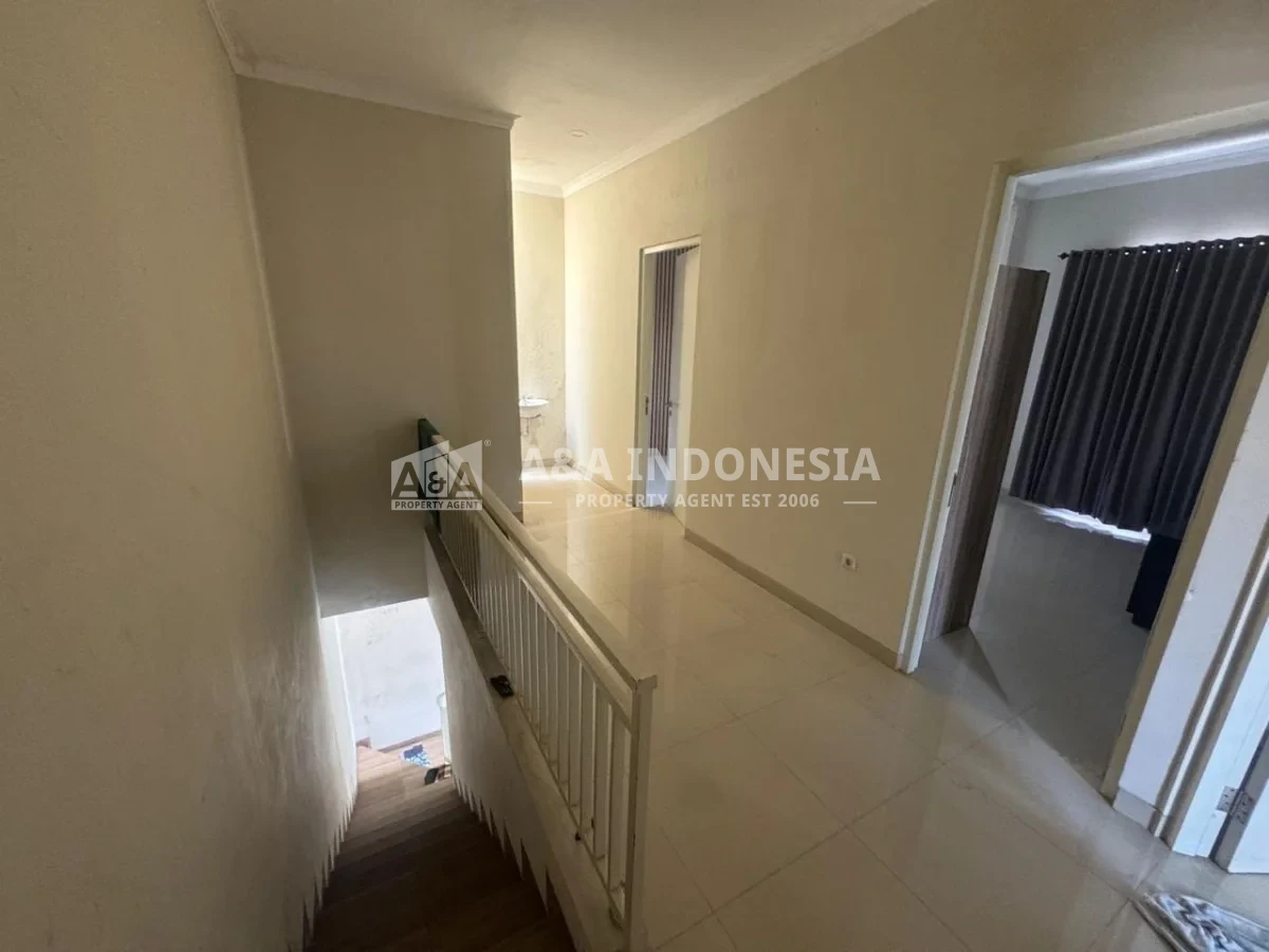 Dijual Rumah 2 Lantai Kutisari Indah Surabaya Selatan - Thumbnail 5