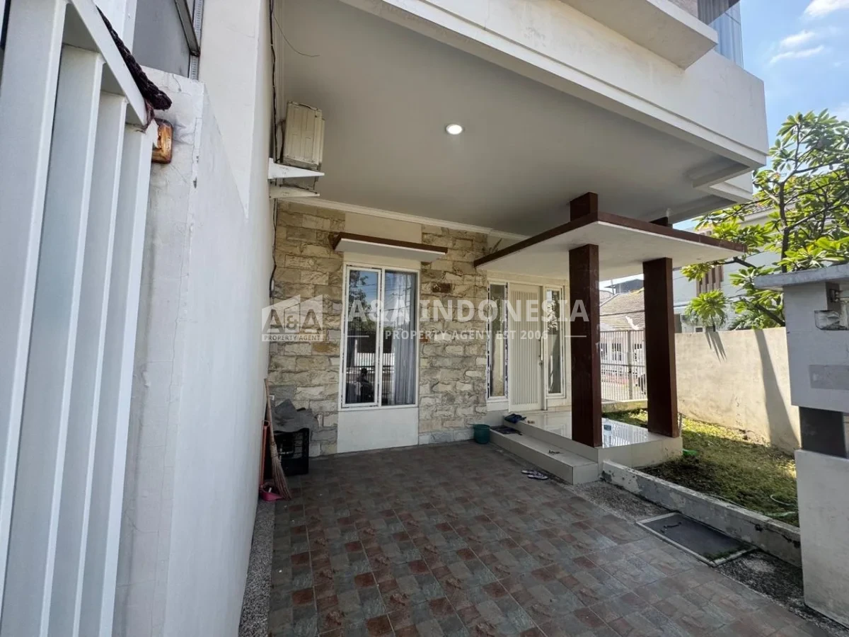 Dijual Rumah 2 Lantai Kutisari Indah Surabaya Selatan - Thumbnail 8