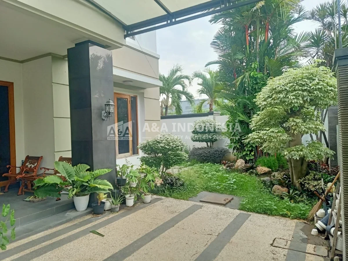 Dijual Rumah Mewah 2 Lantai Full Furnish Di Klampis Semolo Barat Surabaya Timur– SHM - Thumbnail 4