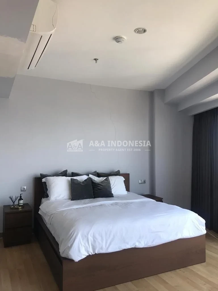 Dijual Apartement Full Furnished Di The Peak Surabaya Pusat - Thumbnail 2