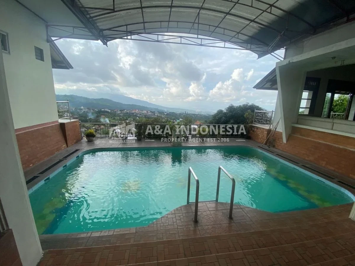 Dijual Villa Bagus Dan Terawat Di Kawasan Tretes Pasuruan - Thumbnail 5