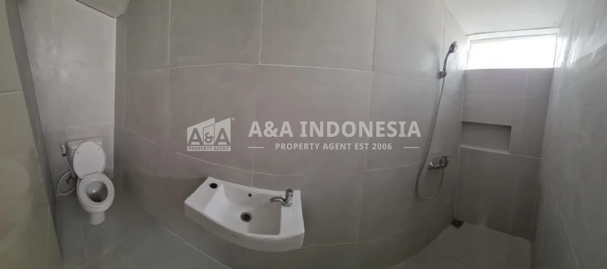 Disewakan Rumah Furnish di Northwest Hill Citraland Surabaya Barat - Thumbnail 4