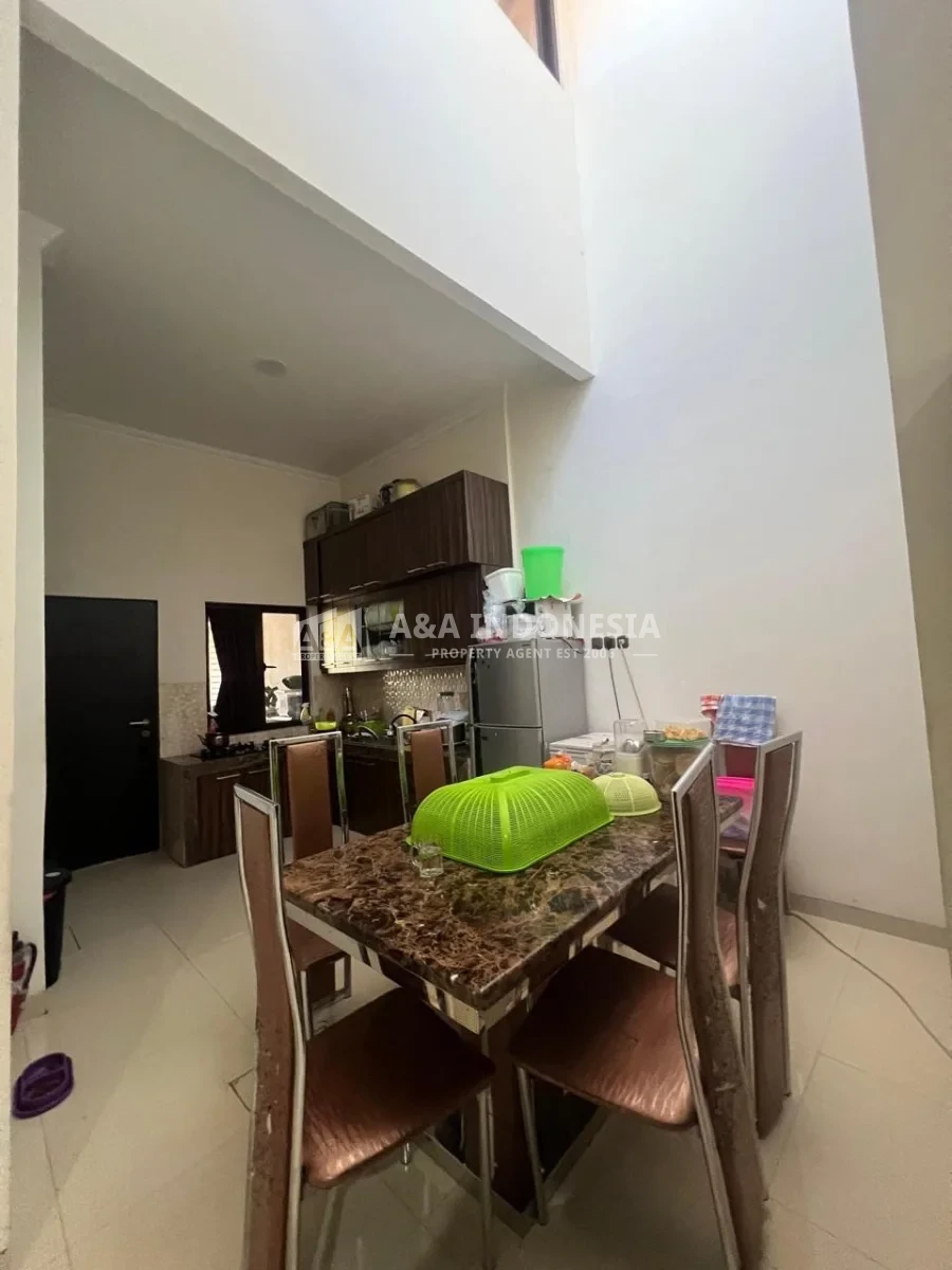 Dijual Rumah 2 Lantai Rungkut Asri Surabaya Timur Dekat MERR - Thumbnail 4