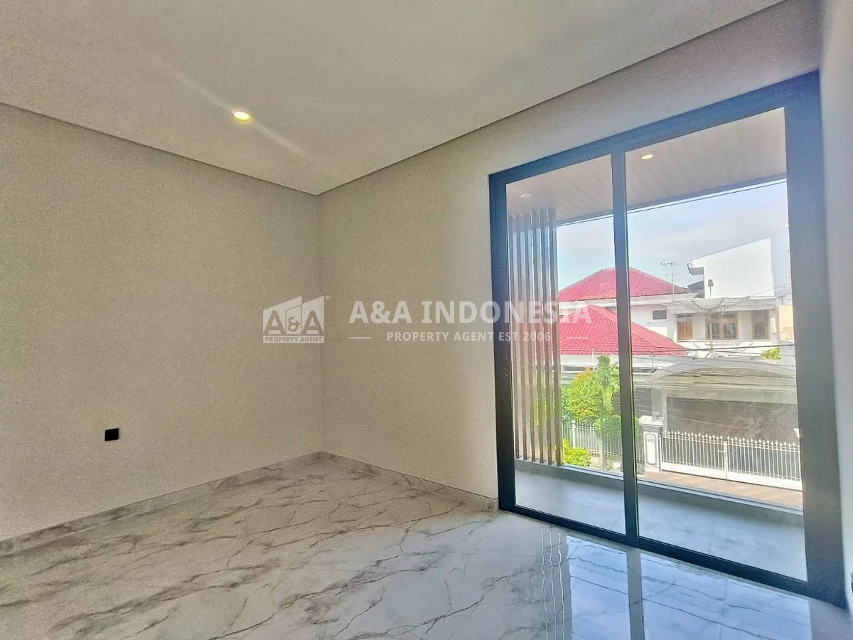 Dijual Rumah Baru Gress Modern di Manyar Kertoarjo, Surabaya Timur - Thumbnail 2