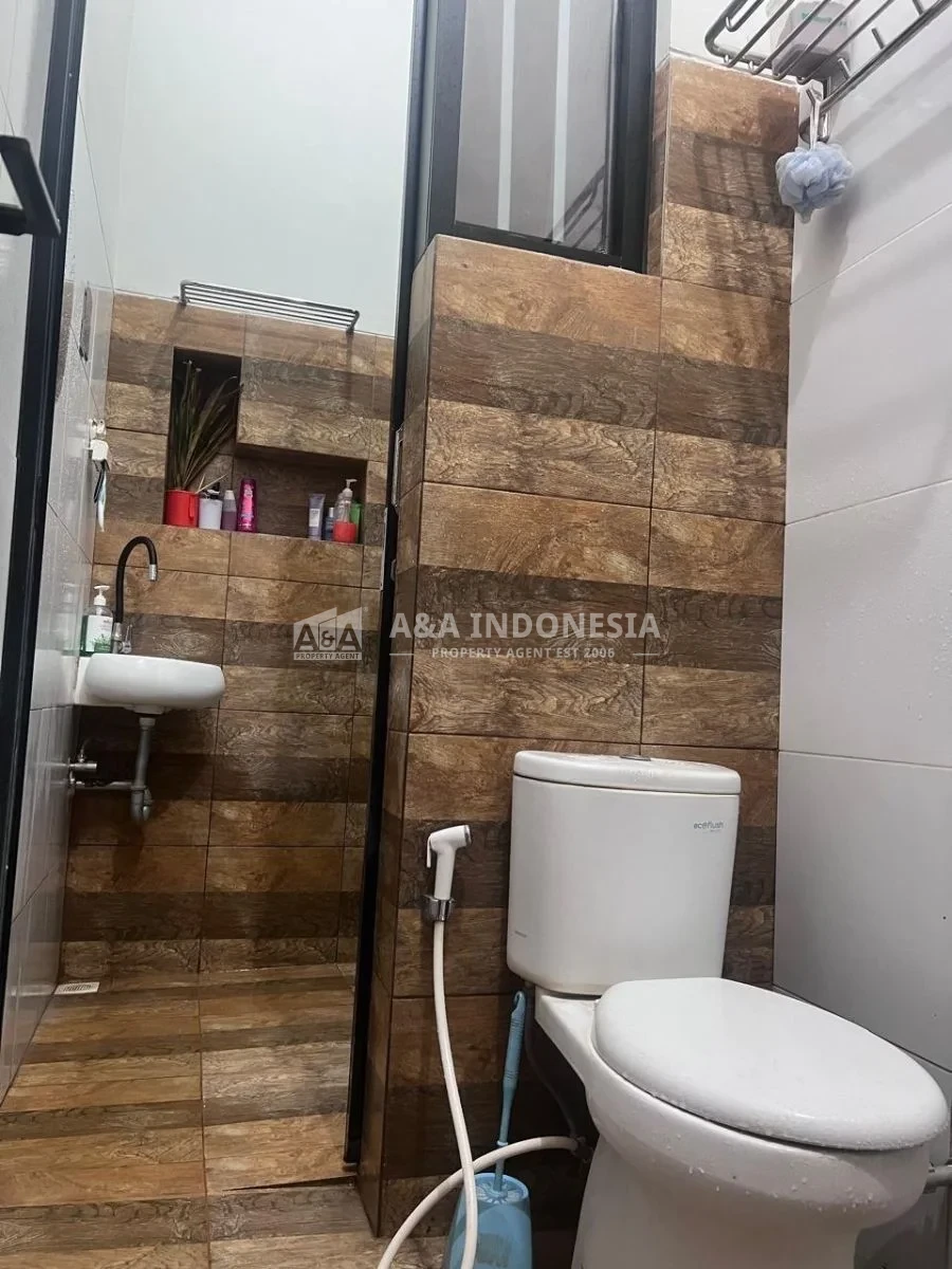 Dijual Rumah Bagus 1 lantai Di Rungkut Mejoyo , Surabaya Timur - Thumbnail 5