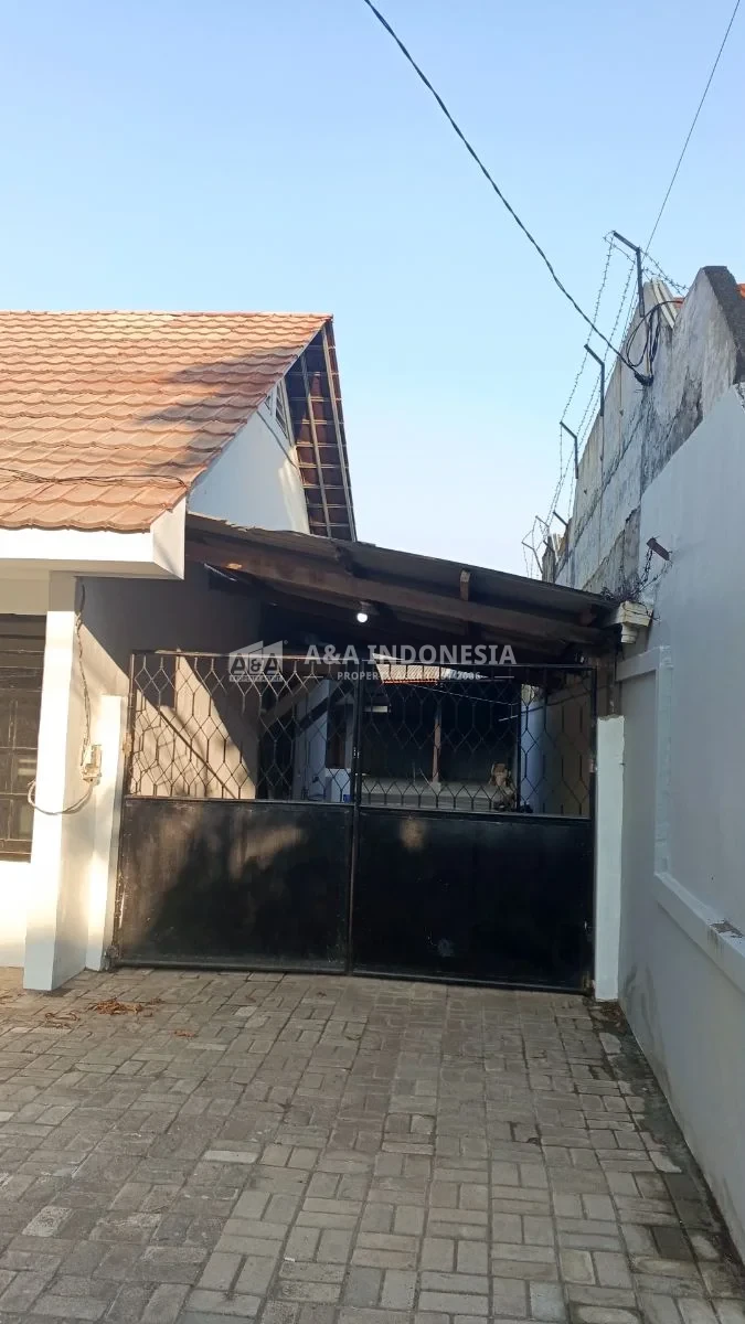 Disewa rumah 1lt di daerah Jemursari Timur. Kondisi rumah masih bagus dan kokoh - Thumbnail 3