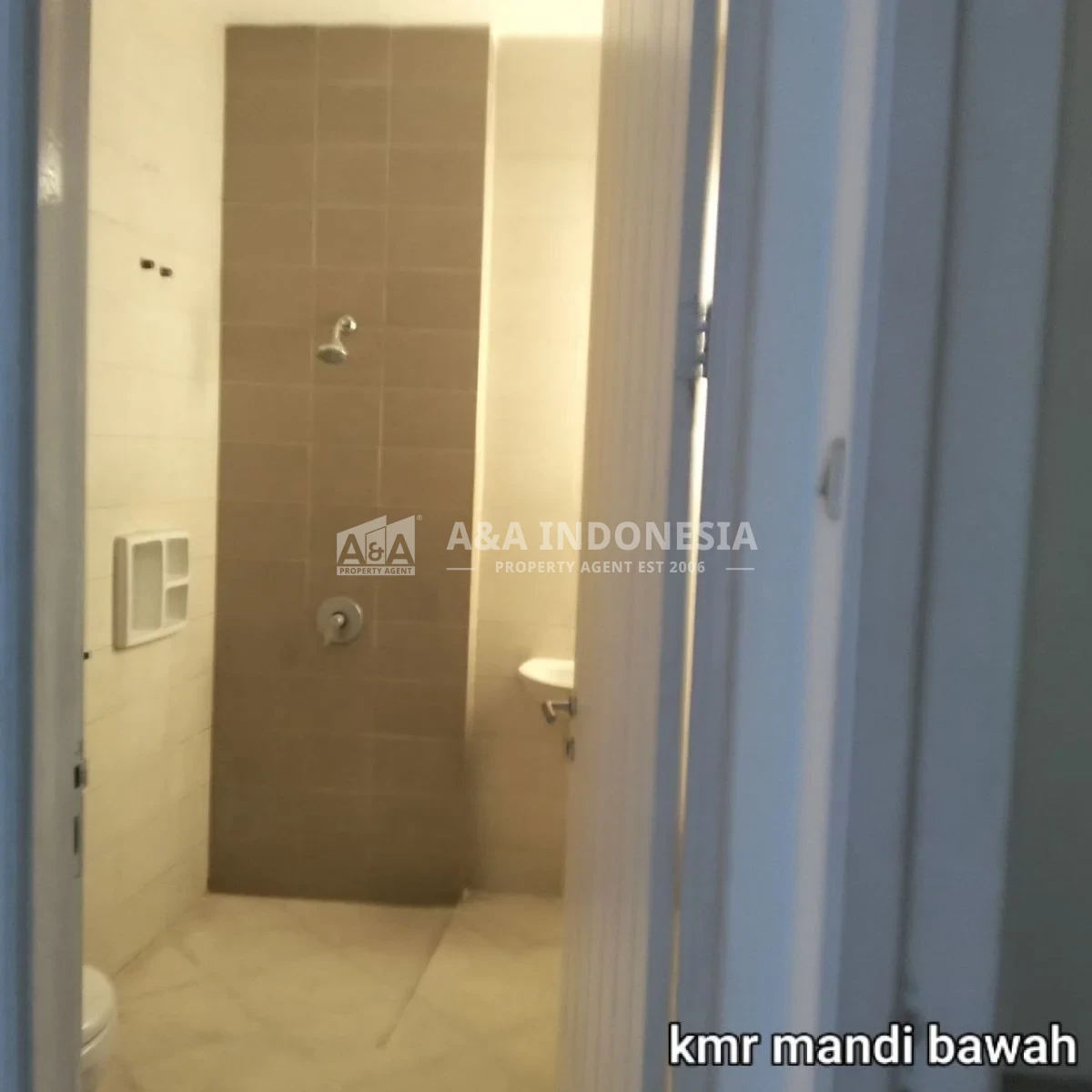 Disewakan Rumah Bagus Dan Murah Di Perumahan Royal Residence, Surabaya Barat - Thumbnail 2