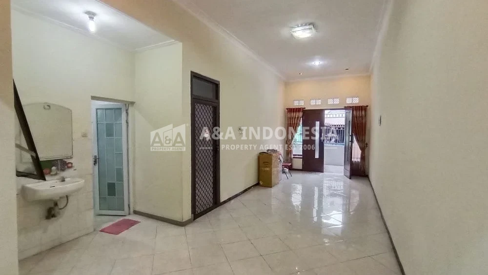 Dijual rumah terawat siap huni kupang jaya surabaya barat - Thumbnail 2