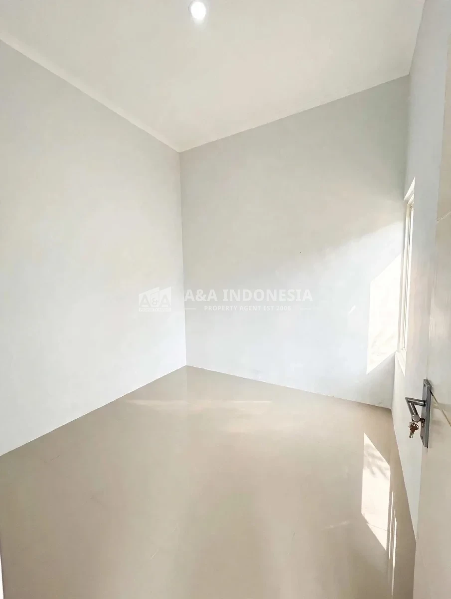 DIJUAL RUMAH FULL RENOVASI GREENLAKE WONOREJO SURABAYA TIMUR– SIAP HUNI, SHM - Thumbnail 4