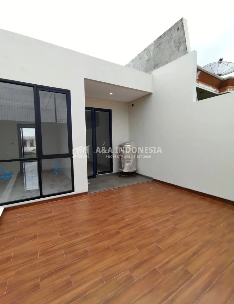 Dijual Rumah Baru 2 Lantai di Manyar Kertoarjo Surabaya Timur - Thumbnail 7