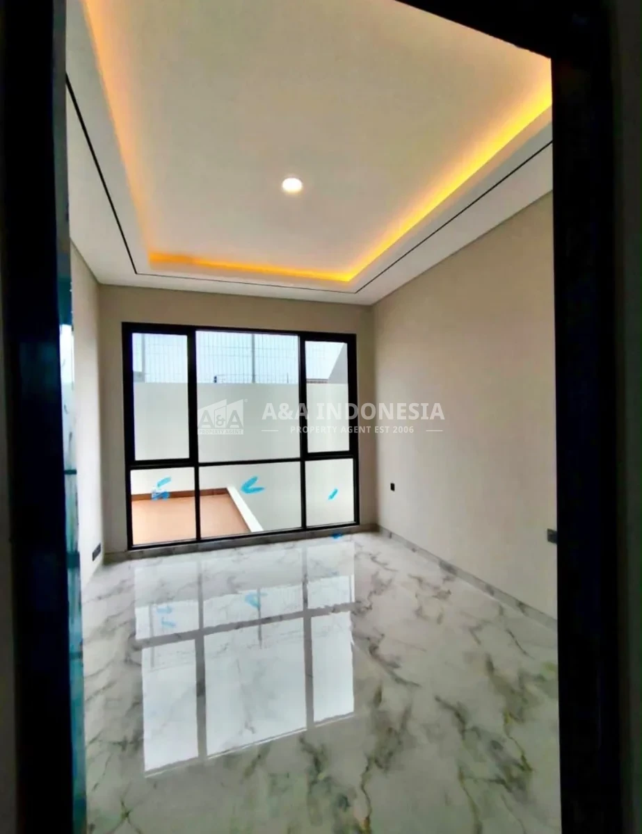 Dijual Rumah Baru 2 Lantai di Manyar Kertoarjo Surabaya Timur - Thumbnail 8